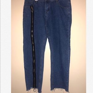 Fashionova Dark Jeans with Zipper Down Leg